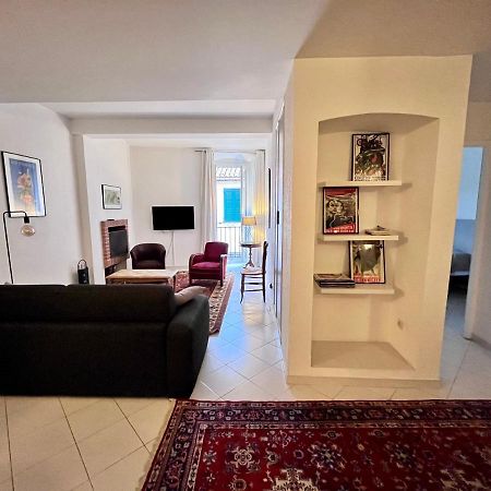 Appartement Spacieux En Face Du Port Calvi  Ngoại thất bức ảnh