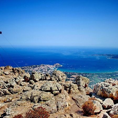 Appartement Spacieux En Face Du Port Calvi  Ngoại thất bức ảnh