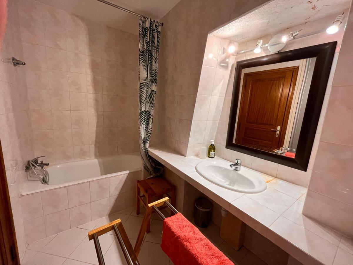 Appartement Spacieux En Face Du Port Calvi  Ngoại thất bức ảnh